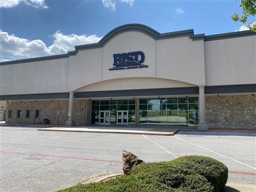 picture of front of building / main entrance